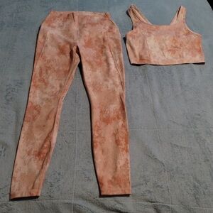 Old Navy Peach Tie-Dye Leggings and Top Set